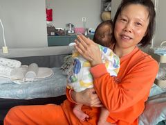 -爱的果实月嫂育婴师(世纪东方店)