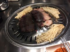 -韩聚屋韩国烤肉餐厅(新北万达店)