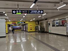 -七里庄(地铁站)