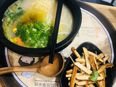 -妈妈故事米线(市府恒隆店)