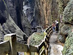 -龙水峡地缝景区