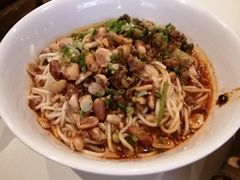 -三亚湾红树林度假酒店美食街