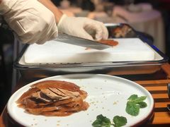 鱼子酱烤鸭-悦江(梅奔中心店)