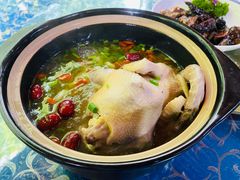 农家土鸡煲-国生茶庄·地道农家菜团建活动