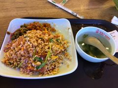 港式铁板烧炒饭-网红美食街区