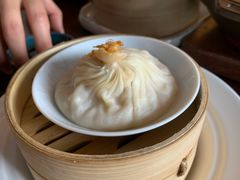 手包蟹粉小笼-王府井文华东方酒店-紫膳餐厅