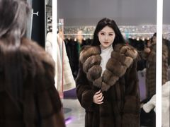 -肃宁华斯国际裘皮城