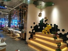 -红樱桃·欢乐餐厅(太原里店)