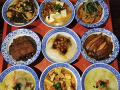 -蓝田九大碗民俗食府(蓝田店)