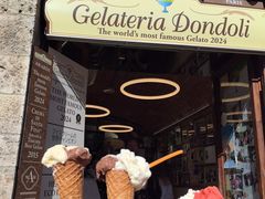 -Gelateria Dondoli