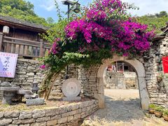 -高荡千年布依古寨旅游景区