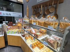 -三味奇动物奶油生日蛋糕(虢国西店)