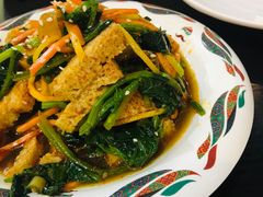 菠菜面筋-巴依老爷新疆美食(远洋未来汇购物中心店)