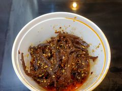 -鑫记婆婆兔·成都特产·兔头手撕兔(太古里店)