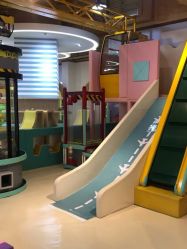 -多多淘儿童体验中心(重庆来福士店)