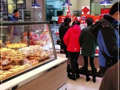 面包甜点陈列柜-巴黎贝甜(大宁国际商业广场店)