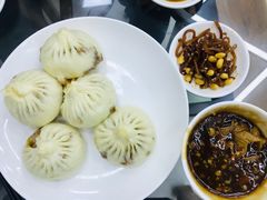 招牌鲜肉包-天宫院小吃·包子炒肝儿(管庄店)
