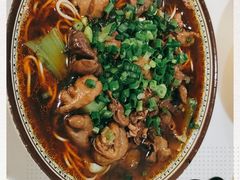 -胥佳烧鸡公牛肉面馆
