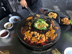 -小辣椒火盆烧烤(温泉南街店)