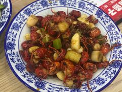 -江城燕子大排档(江汉路步行街店)