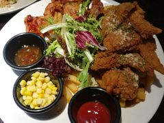 炸鸡拼盘-机器人火炉披萨(爱琴海店)