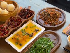 -隔壁老王·家常云南菜(花巷店)