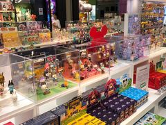 -泡泡玛特POPMART(崇文门国瑞城店)