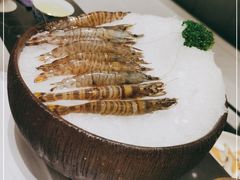 -红鼎豆捞·非遗鲍皇汤火锅(宝丰路店)