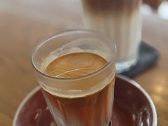 -ROAST coffee & eatery