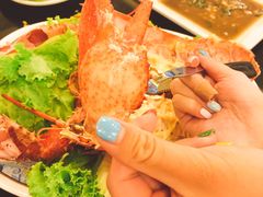 -J Daeng Seafood
