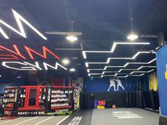 -成杰格斗·拳击·柔术·防身术(建设路店)