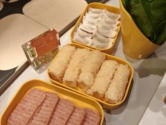 午餐肉拼鱼皮饺-润园四季椰子鸡火锅(卓越INTOWN店)