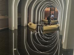 -涨巢·潮玩水疗局