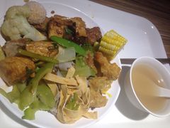 -感恩心素食馆(百世广场店)