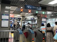 -梨园(地铁站)