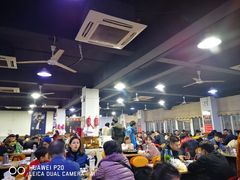 大堂-皖北巫氏三胖地锅鸡(长淮总店)