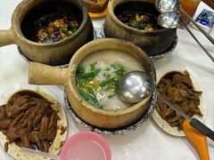 -长城砂煲田鸡粥