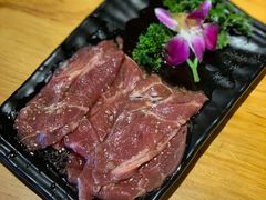 牛板腱-唯成•韩国炭火烤肉 유성고기