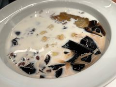-RUXU入续糖水铺与包(卓悦中心店)