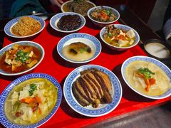 -蓝田九大碗民俗食府(蓝田店)