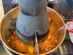 鸳鸯锅-楼外楼大刀肉传统火锅居(幸福街店)