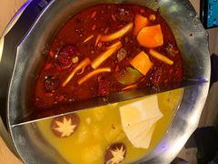 台式麻辣锅-湊湊火锅·茶憩(杭州湖滨银泰in77店)