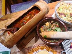 -老滇山寨•云南特色菜•地方菜•民族风情歌舞表演(金碧店)