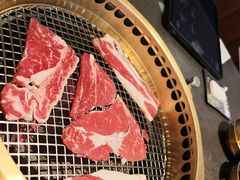 -铭牛烧肉·和牛海鲜自助(高新月牙湖店)