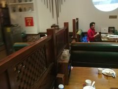 大堂-山沟沟羊小馆&烤全羊羊肉汤(麦岛店)