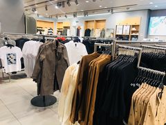 -H&M(华润万象城店)