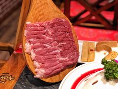 手切精选羊肉腿肉-南门四季铜锅涮肉(左家庄店)
