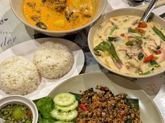 打抛饭-Pakorn's Kitchen