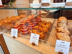-VERIE BAKEHOUSE