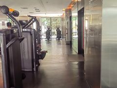 -蓝天国际游泳培训基地(华腾园店)